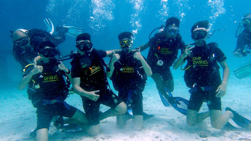 phuket padi courses divemaster 01